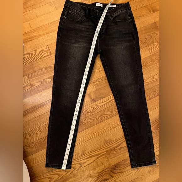Kenzie Effortless Ankle Jean in Black Size 8 - Picture 3 of 7